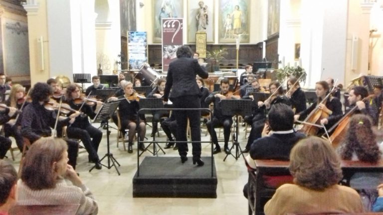 L’ORQUESTRA I CÀRITAS FAN NADAL   