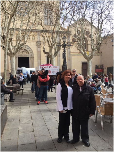 La Confraría de Jesús Captiu i la Mare de Deu dels Dolors va realitzar una recollida d’aliments pels carrers del centre de Mataró